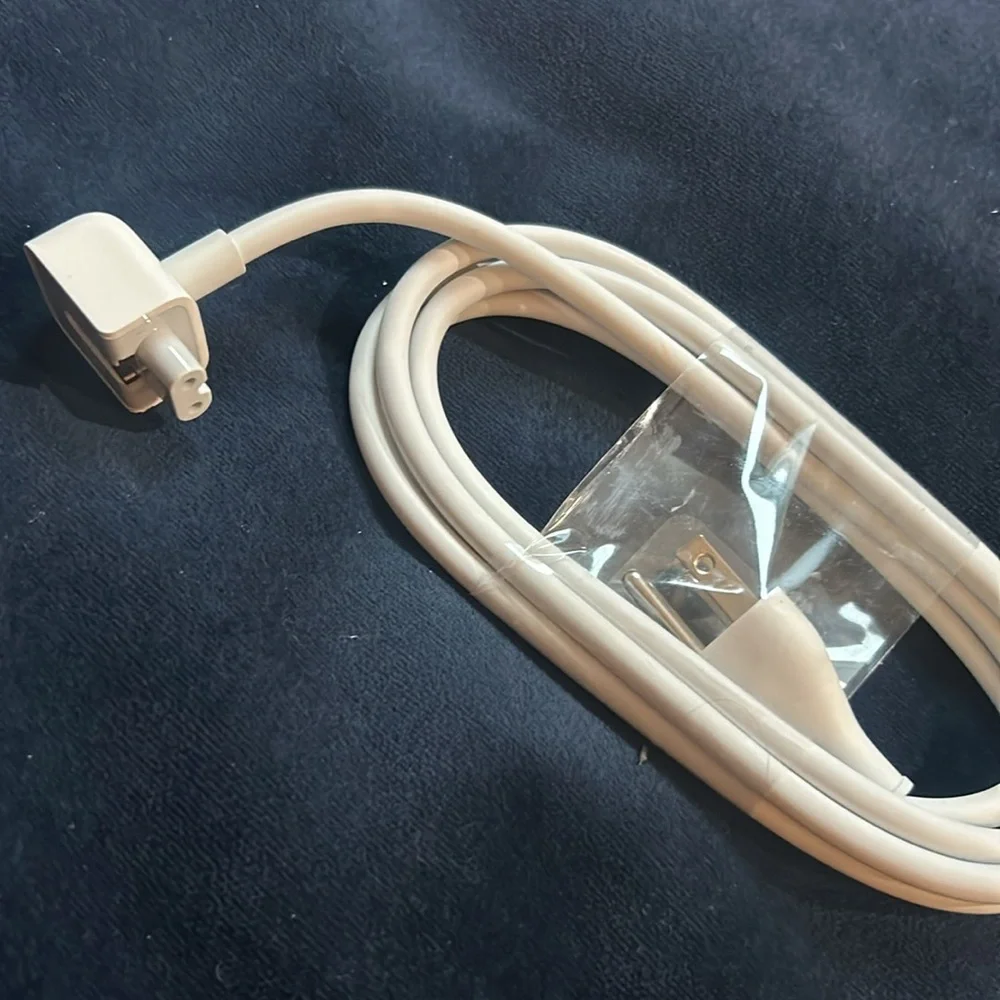 Apple Genuine Power Adapter‎ Extension Cable